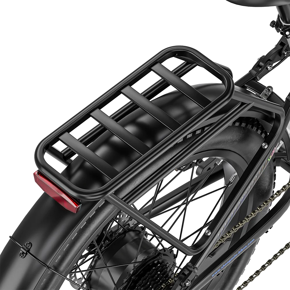 Close-up of the Shengmilo S600 PRO aluminum rear cargo rack and rear fender