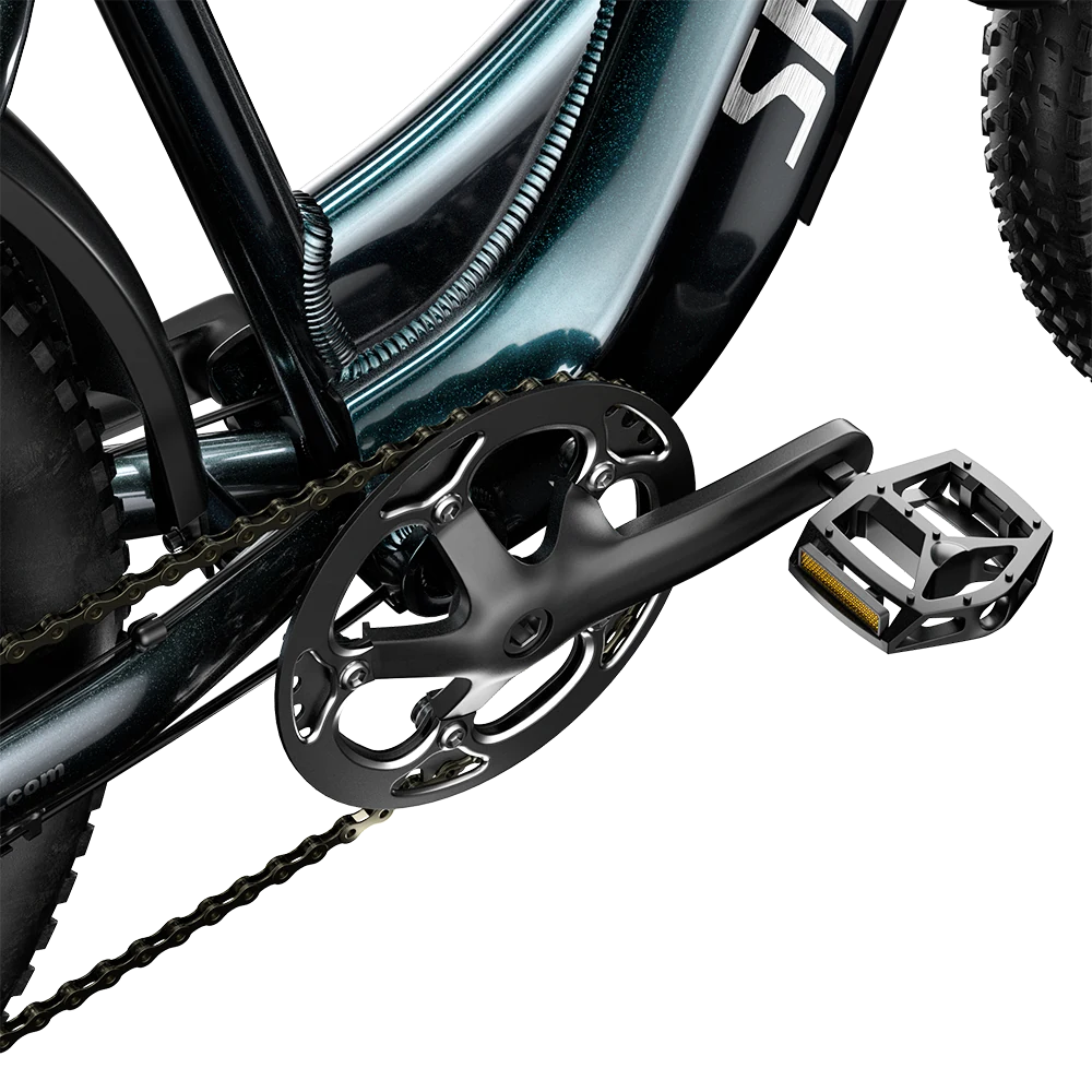 Close-up of the Shengmilo S700 PRO pedal, crank, chain and drivetrain.