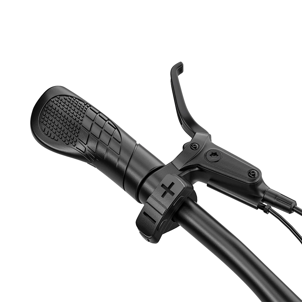 Close-up of the Shengmilo S600 PRO left handlebar grip, brake lever and 7-speed shifter